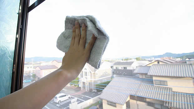 鹿児島片付け110番の窓ガラス・サッシ・網戸・雨戸掃除サービス