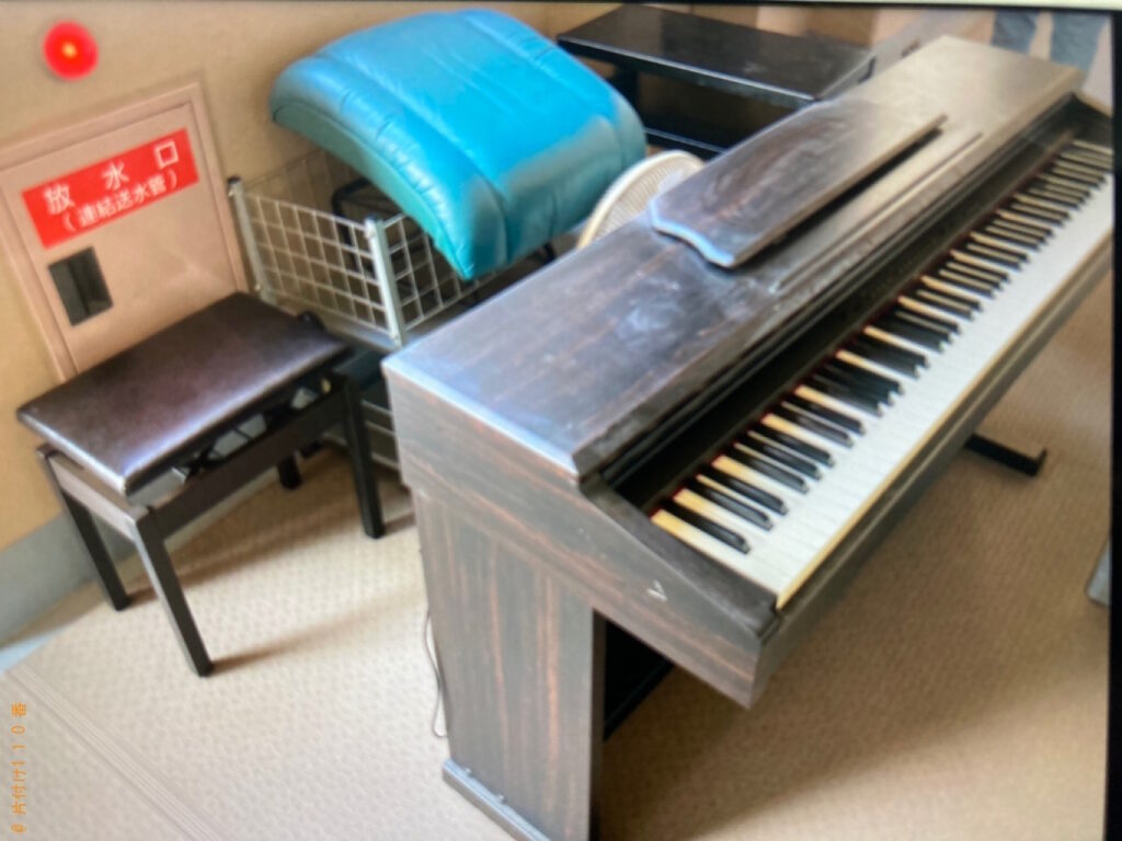 【鹿児島市上荒田町】電子ピアノ、本棚等の回収・処分ご依頼